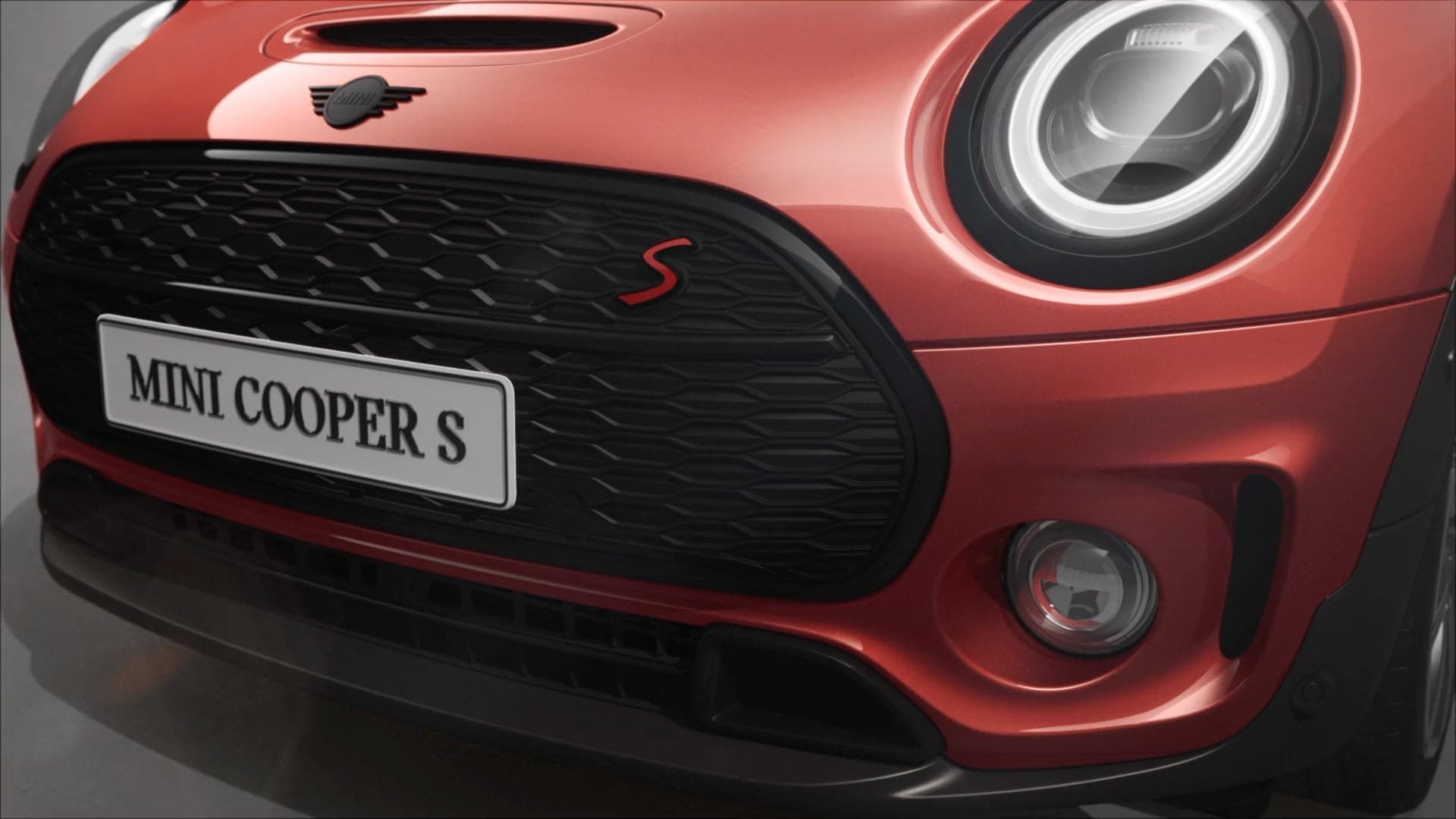 MINI Clubman – predný pohľad – červené a čierne