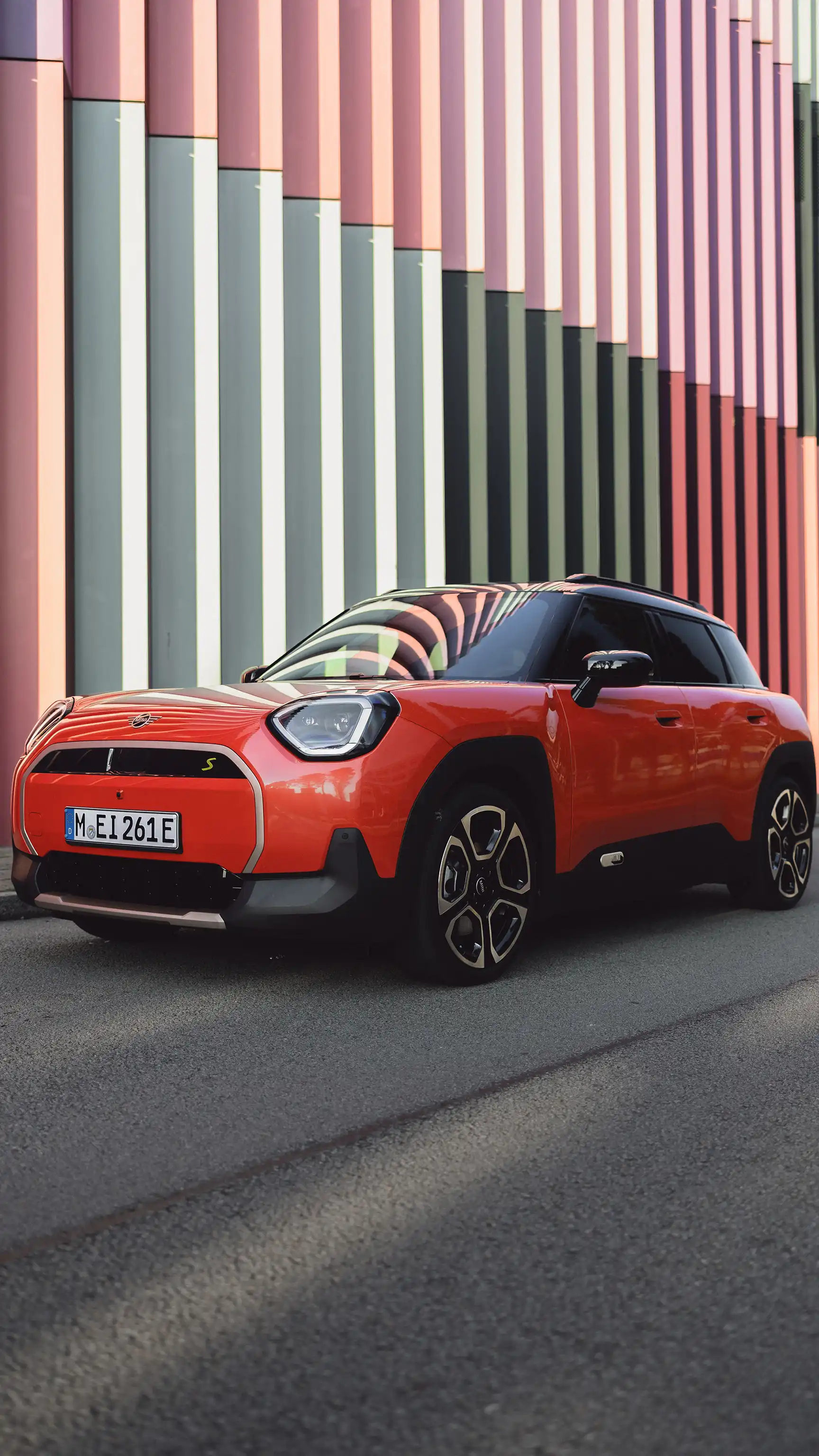 Čisto elektrické MINI Aceman - predný pohľad