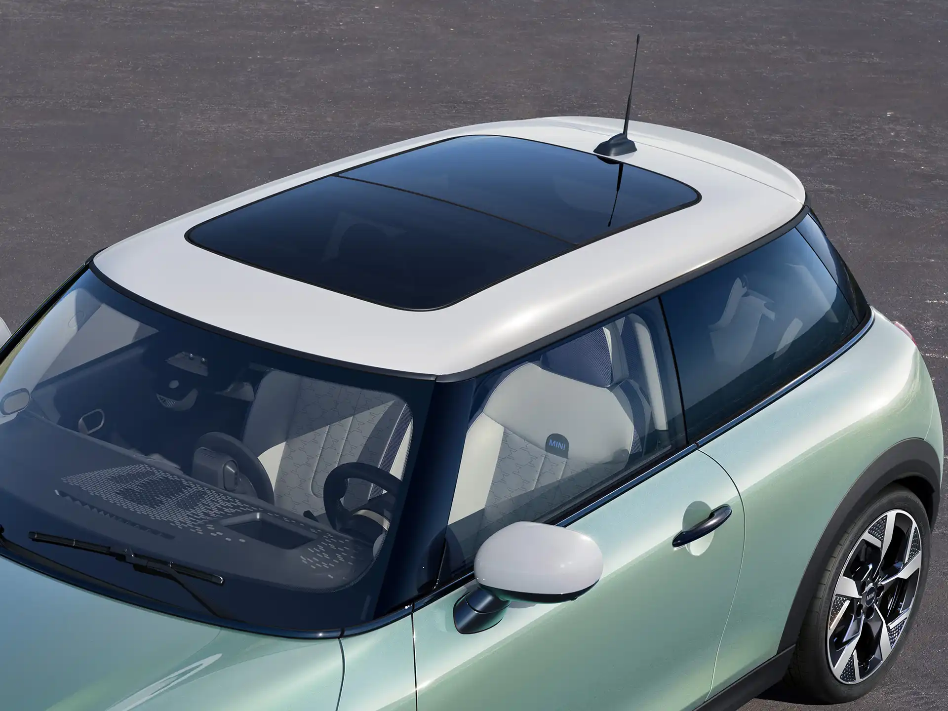 MINI Cooper 3-dverové - video Panoramatická strecha