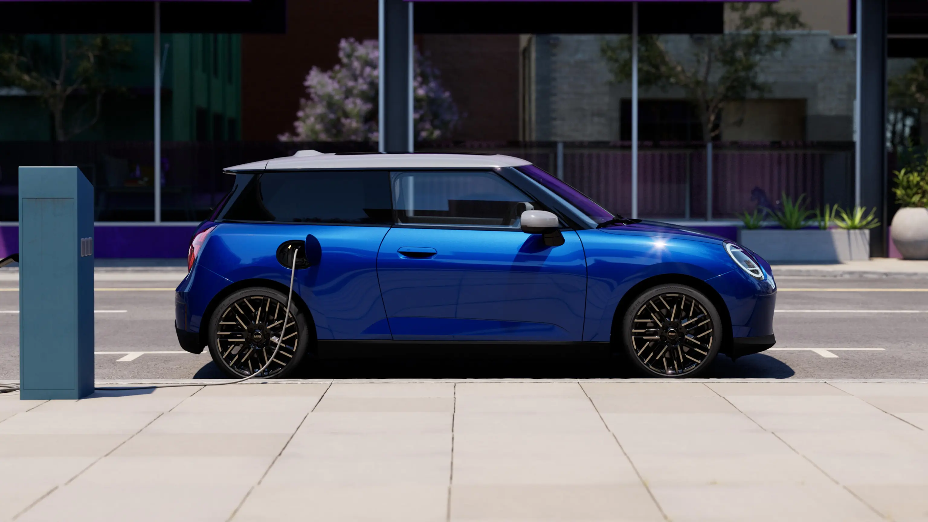 Čisto elektrické MINI Cooper - Bočný pohľad