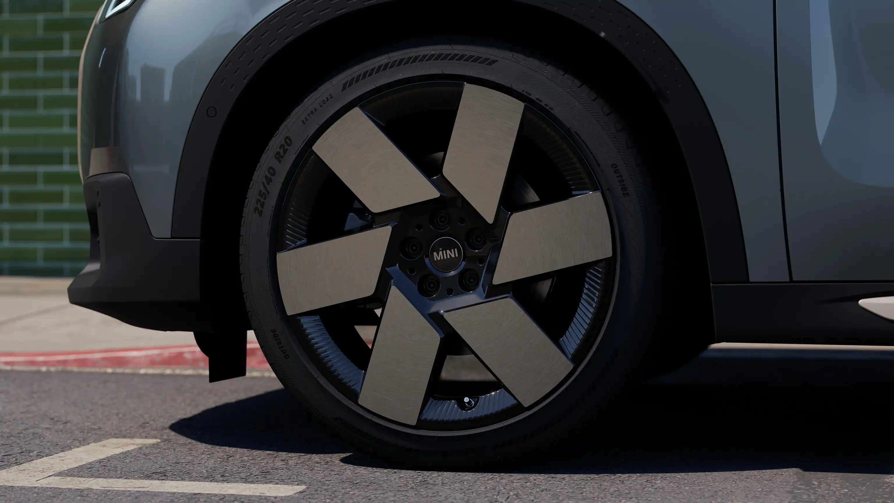 Čisto elektrické MINI Countryman - Video - kolesá