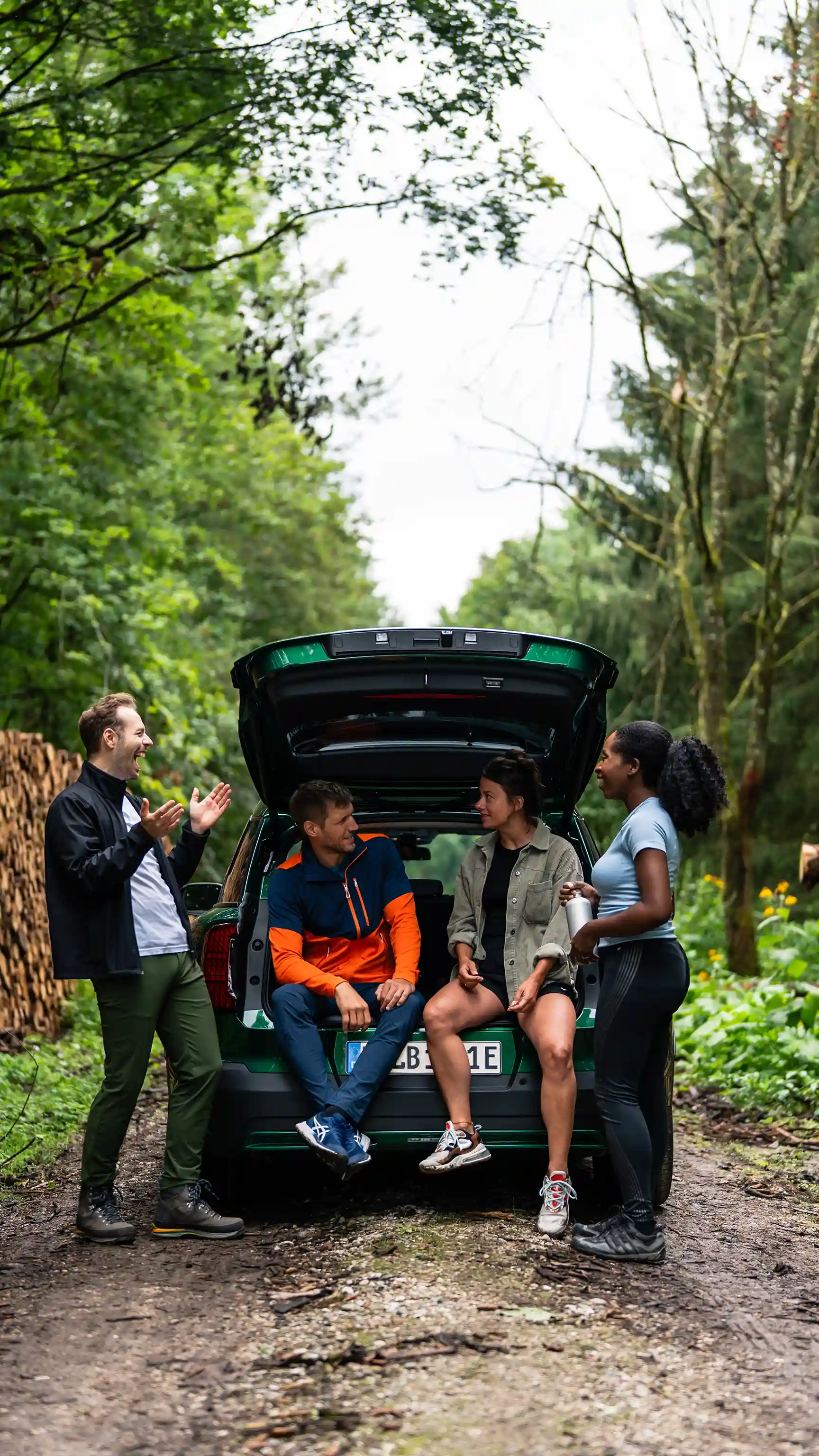 Čisto elektrické MINI Countryman - Priatelia
