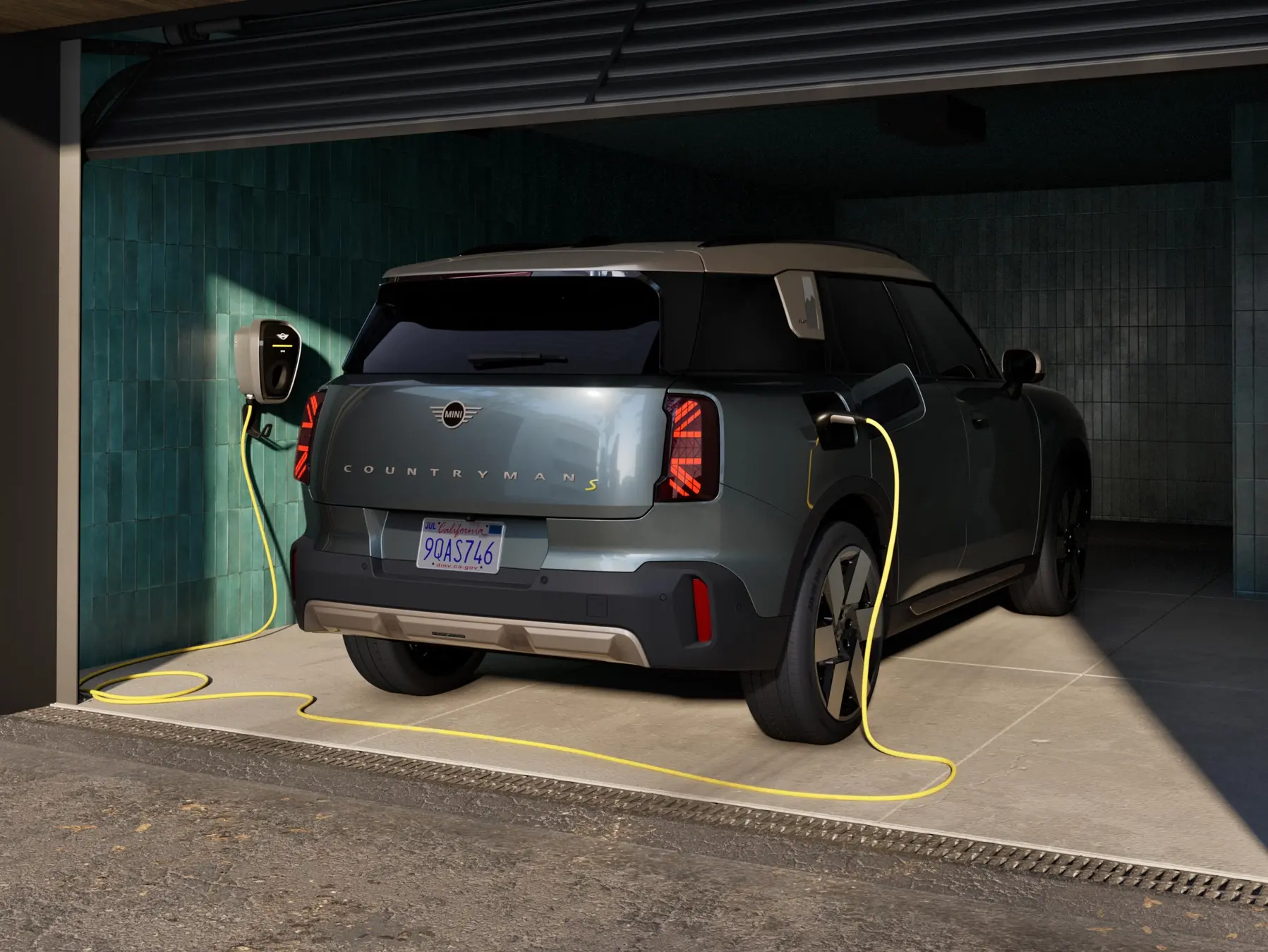 Čisto elektrické MINI Countryman - zadný pohľad