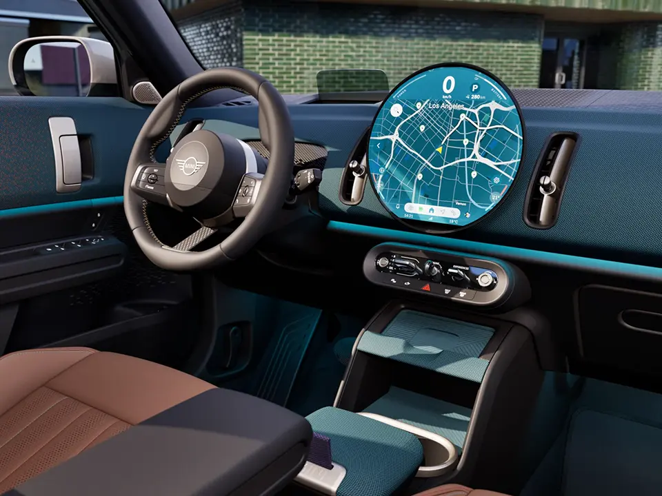 MINI Countryman - interiér - palubná doska s centrálnym oled prístrojovým displejom