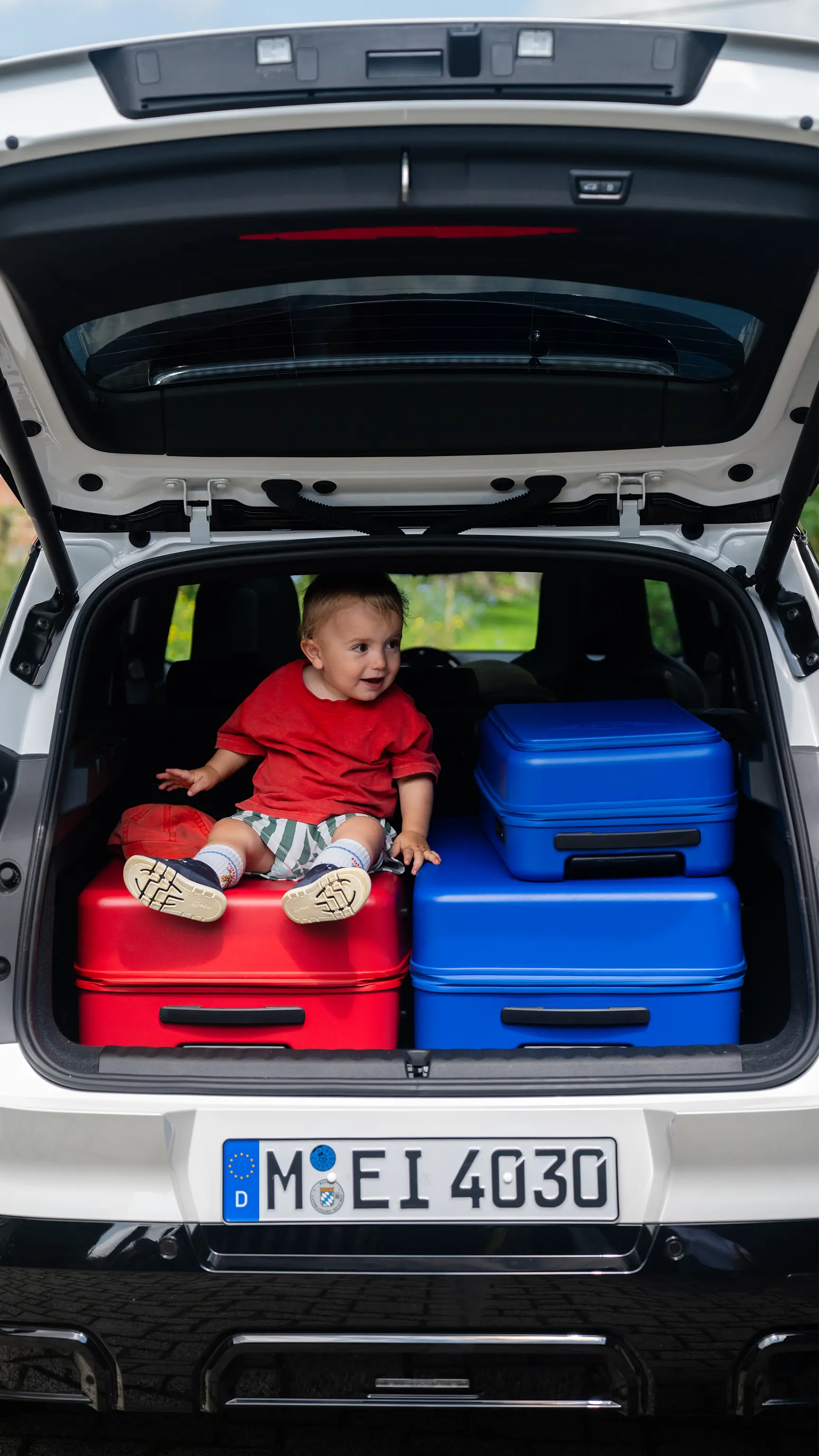 MINI Countryman - Dieťa v kufri
