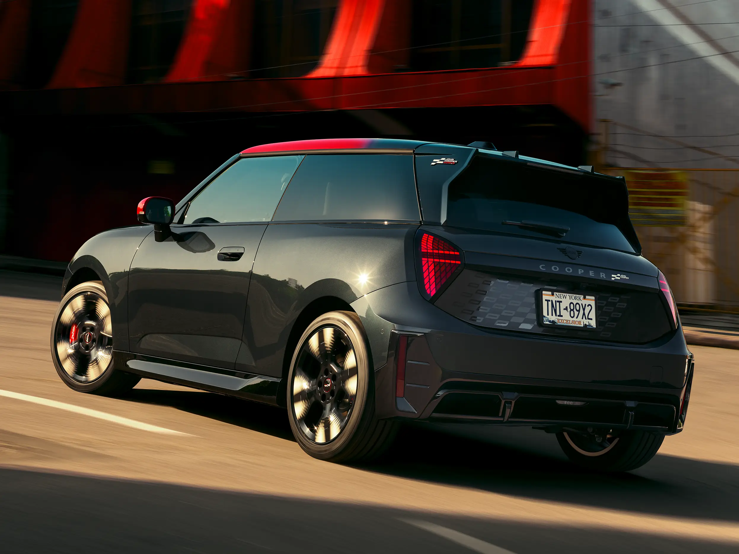 MINI John Cooper Works - J01 JCW predný pohľad