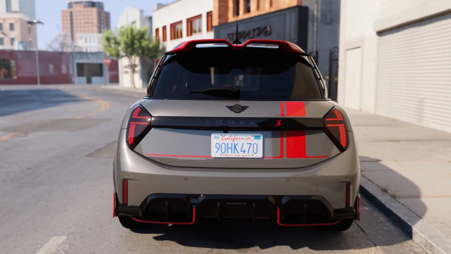 MINI Cooper C s príslušenstvom John Cooper Works v uliciach mesta