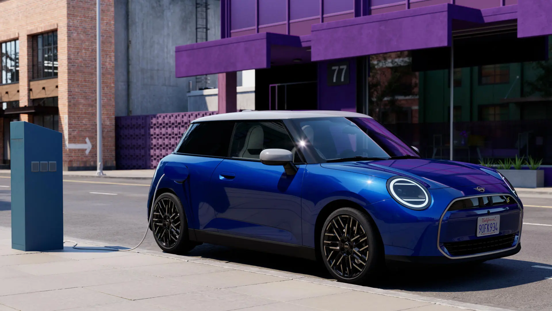 MINI Cooper na nabíjacej stanici.