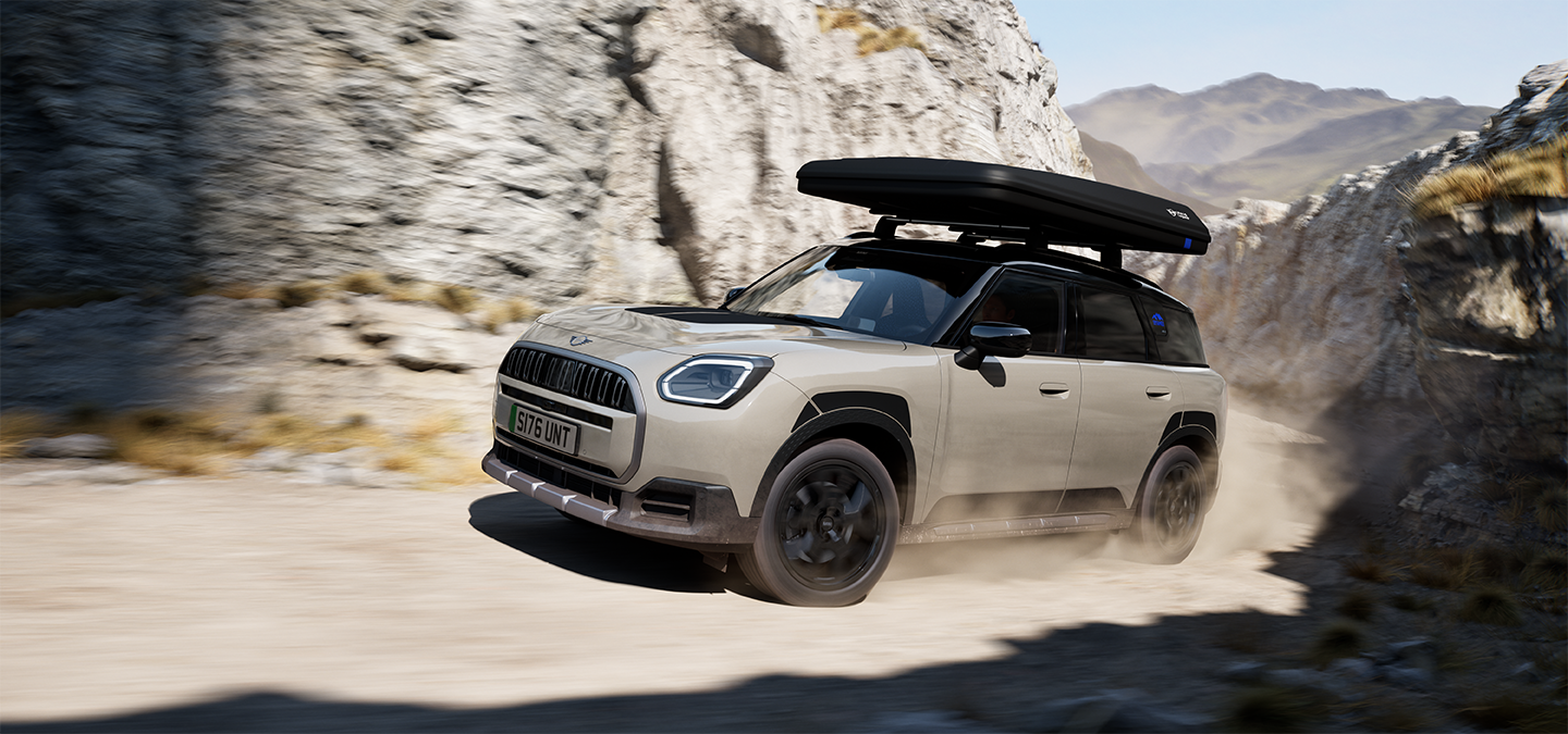 Predný jazdný pohľad na MINI Countryman Untamed Edition.