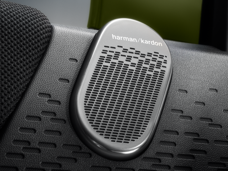 Detailný pohľad na audiosystém Harman Kardon v MINI Paul Smith Edition
