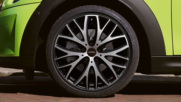 Príslušenstvo MINI – originálne kompletné letné kolesá mini – 18‘‘ JCW Cross Spoke 506