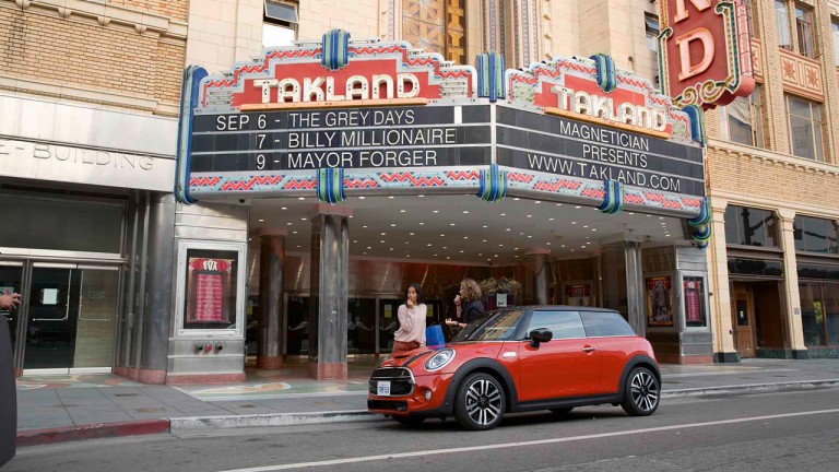 MINI HATCH