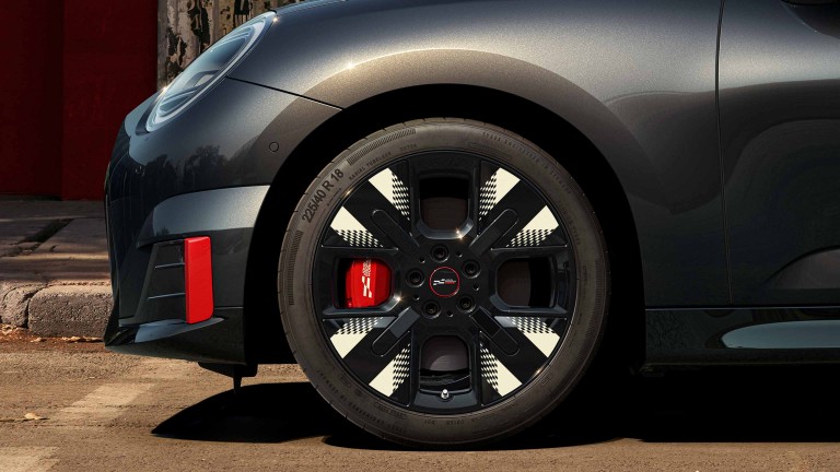 MINI - štítky pneumatík - John Cooper Works - koleso