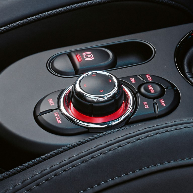 mini connected - ovládač