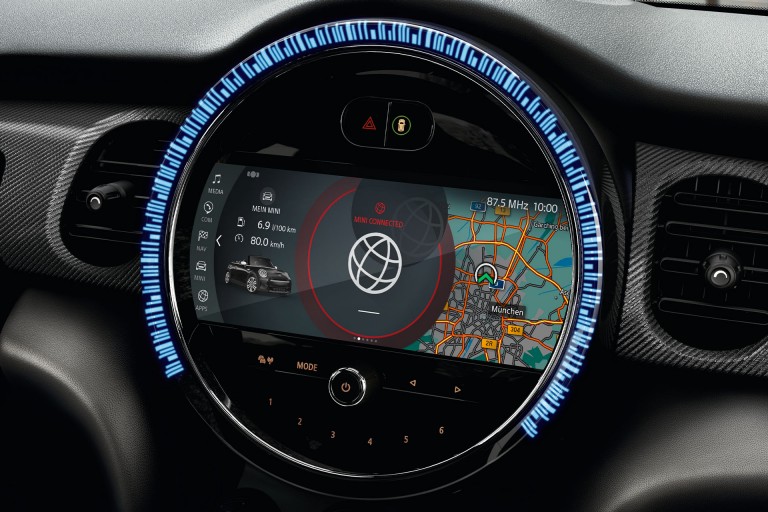 mini connected - mini emergency call