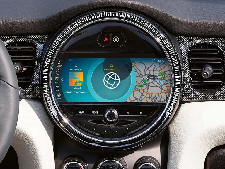 MINI Connected – MINI kokpit – rozoznávanie hlasu