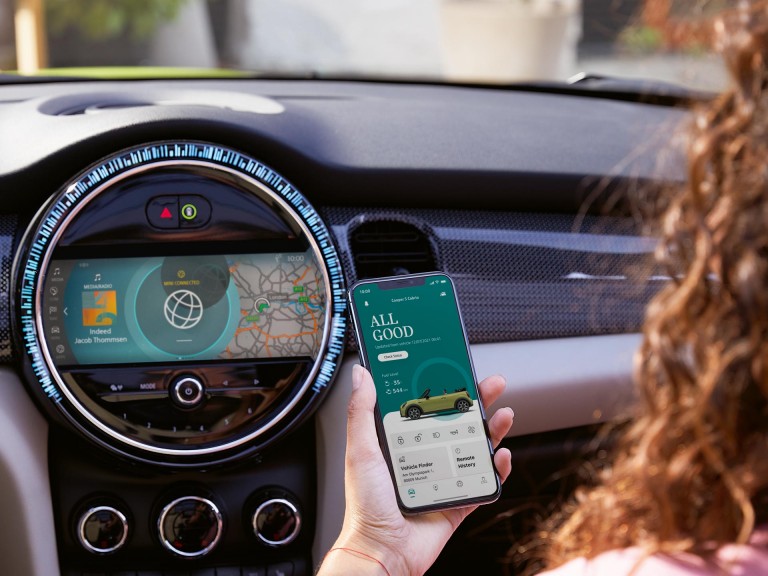mini connected – aplikácia – dotyková obrazovka
