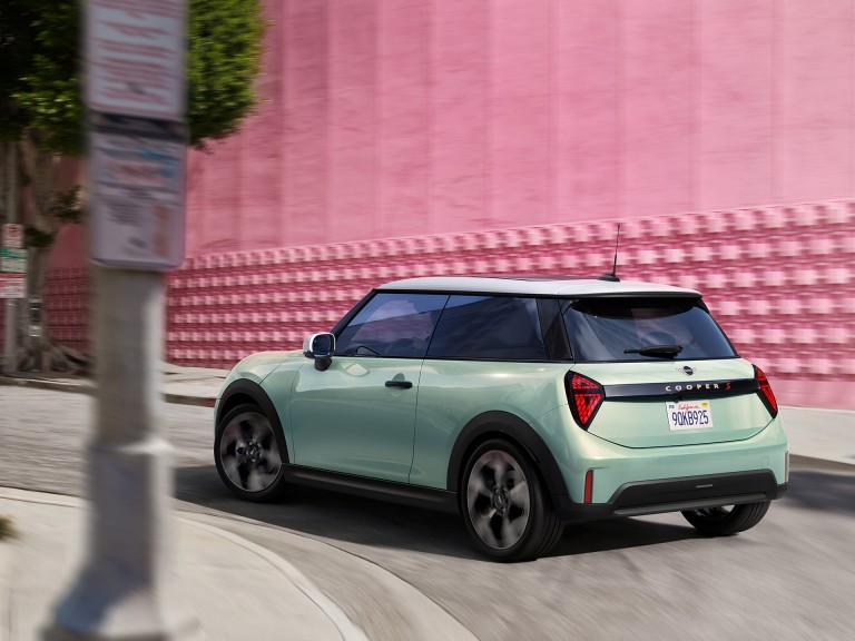 MINI Cooper 3-dverové - teaser - cenník