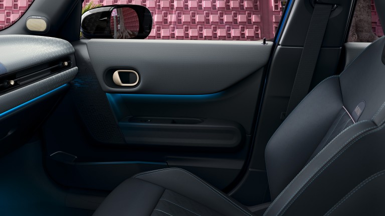 MINI Cooper 5-dverové - interiér - to najlepšie