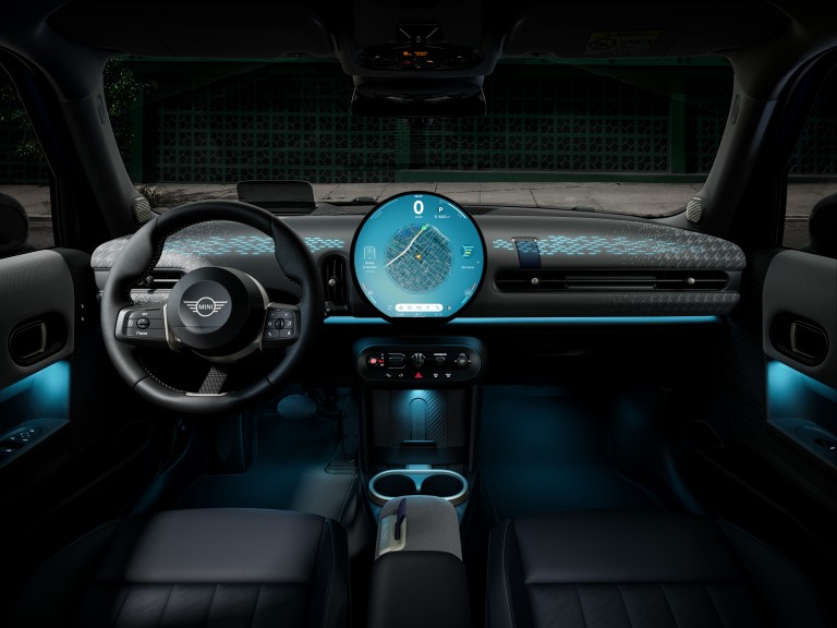 MINI Cooper 5-dverové - interiér - to najlepšie
