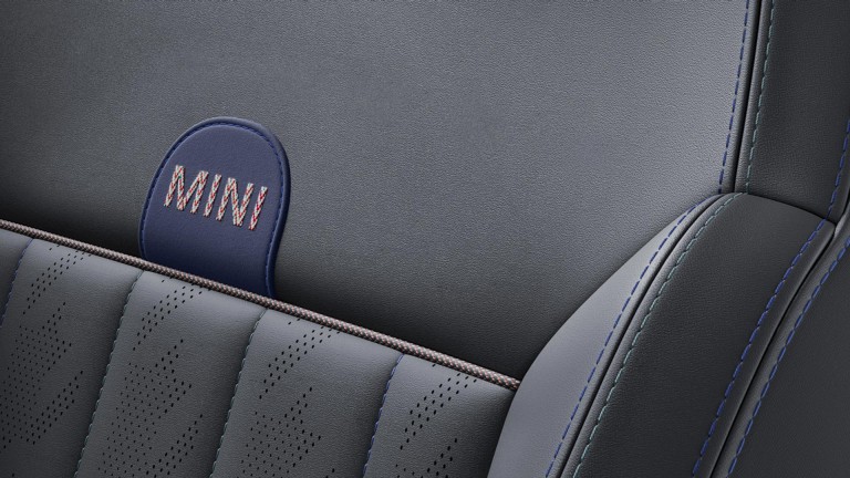 MINI Cooper 5-dverové – interiér – galéria – čalúnenie sedadiel
