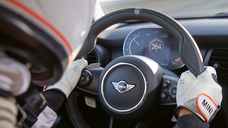 MINI John Cooper Works GP – volant – koža walknappa