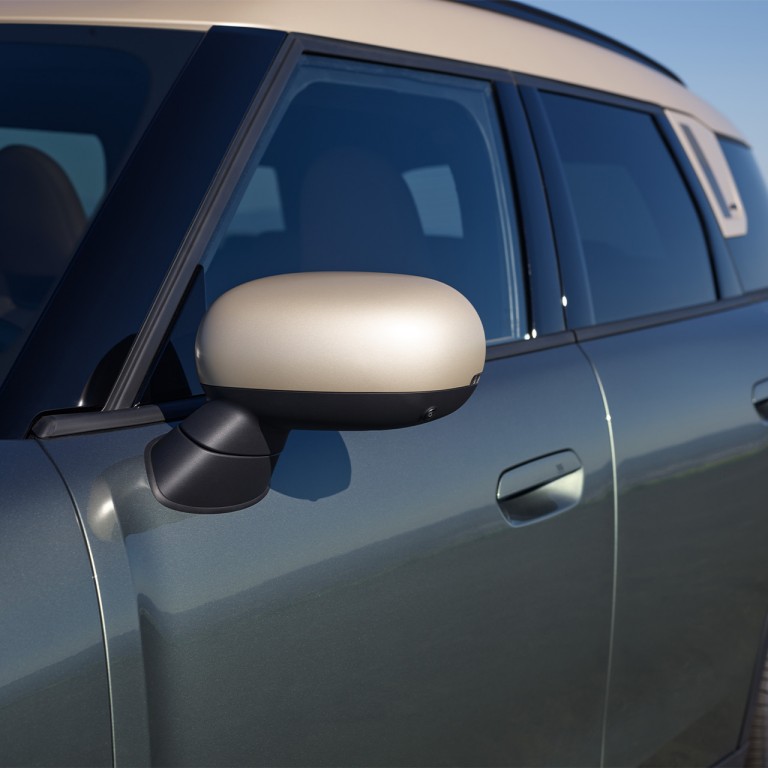 MINI Countryman - mozaika - exteriér