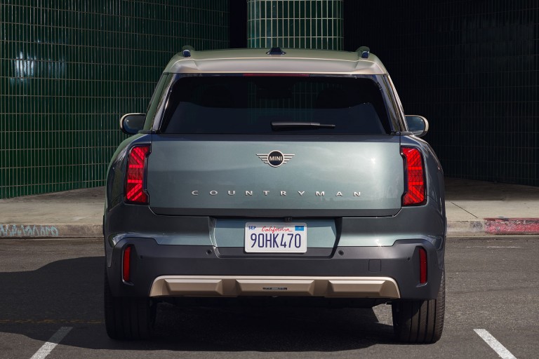 MINI countryman - financial services - teaser